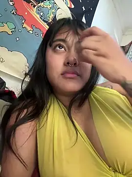 Snapshot of pawmistry chatting on 09/15/25, 08:31 pawmistry online show from 09/15/25, 08:31