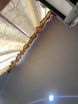 Snapshot of pawmistry chatting on 10/02/25, 07:32 pawmistry online show from 10/02/25, 07:32