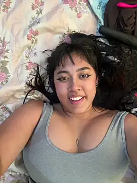 Snapshot of pawmistry chatting on 10/09/25, 08:07 pawmistry online show from 10/09/25, 08:07