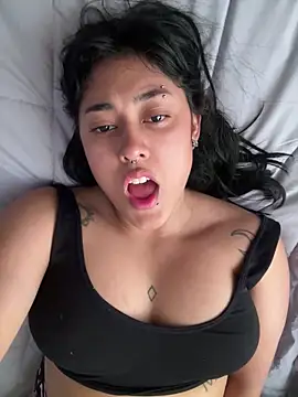 Snapshot of pawmistry chatting on 03/28/26, 07:24 pawmistry online show from 03/28/26, 07:24