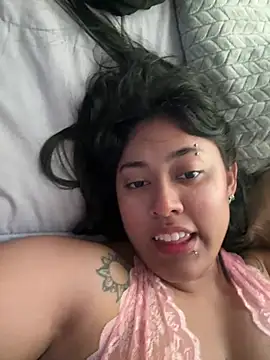 Snapshot of pawmistry chatting on 04/10/26, 06:34 pawmistry online show from 04/10/26, 06:34