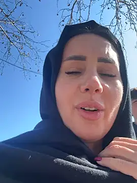 AnaRhodes online show from 03/04/25, 08:46