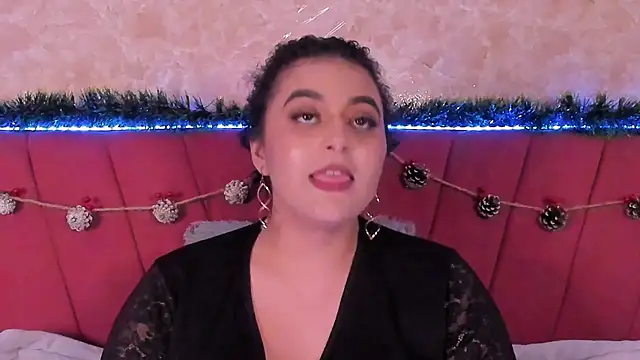 LorenaStevens online show from 12/24/24, 12:33