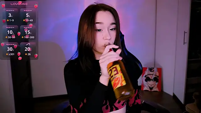 Kimiko   online show from 03/07/25, 10:43