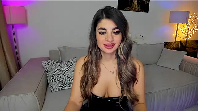 Queenofyouredreams online show from 03/06/25, 01:58