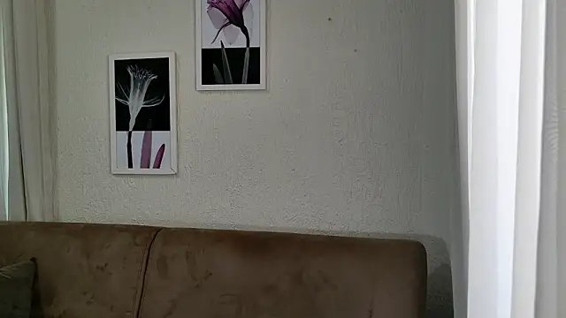 Blue butterfly online show from 03/16/25, 02:00