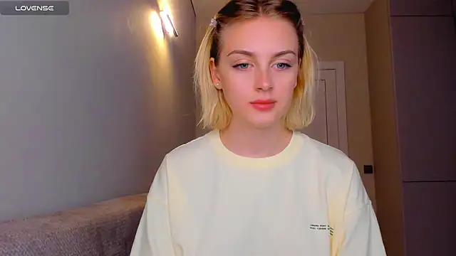 pretty girlnextdoor online show from 12/07/24, 05:42