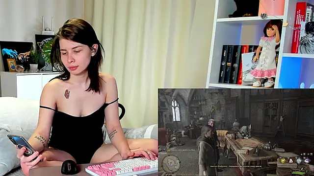 callmetori online show from 01/25/25, 12:37