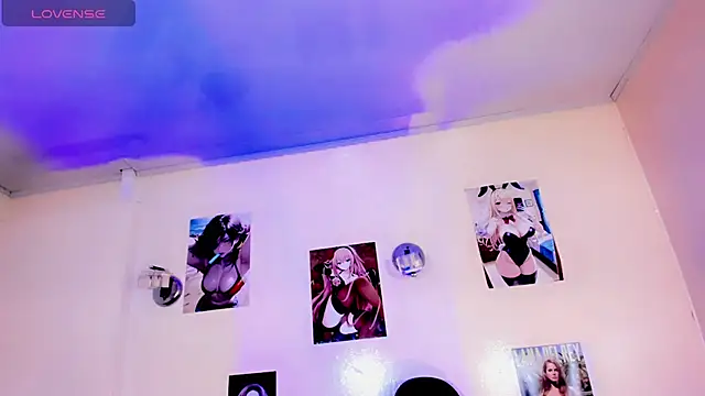 Snapshot of Elissa_taylor_ chatting on 10/25/25, 07:08 Elissa taylor online show from 10/25/25, 07:08