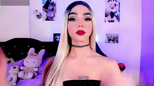 Snapshot of Elissa_taylor_ chatting on 11/18/25, 03:12 Elissa taylor online show from 11/18/25, 03:12