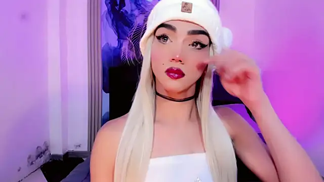 Snapshot of Elissa_taylor_ chatting on 12/01/25, 12:32 Elissa taylor online show from 12/01/25, 12:32