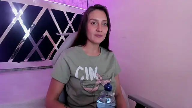 Snapshot of _alaia_collway_ chatting on 02/03/25, 03:17 alaia collway online show from 02/03/25, 03:17