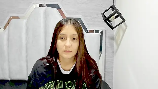 Snapshot of _alaia_collway_ chatting on 02/11/25, 11:54 alaia collway online show from 02/11/25, 11:54