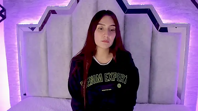 Snapshot of _alaia_collway_ chatting on 02/11/25, 02:57 alaia collway online show from 02/11/25, 02:57