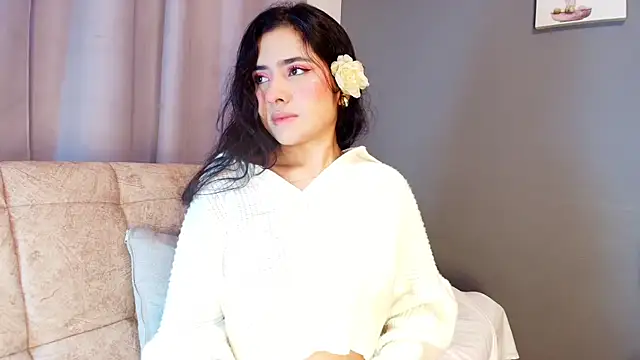 adara johnson   online show from 09/18/25, 11:45