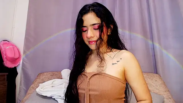 adara johnson   online show from 10/24/25, 11:50