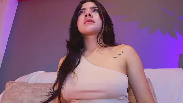 adara johnson   online show from 04/17/26, 11:46