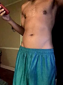 Snapshot of yosparky chatting on 10/30/25, 04:47 yosparky online show from 10/30/25, 04:47