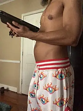 Snapshot of yosparky chatting on 11/09/25, 07:34 yosparky online show from 11/09/25, 07:34