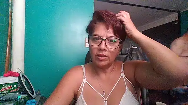 TRISH MILF online show from 12/01/24, 10:32