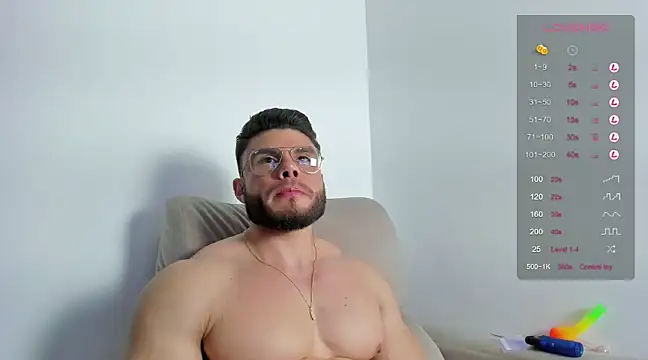 Snapshot of garageboy94 chatting on 01/17/25, 05:53 garageboy94 online show from 01/17/25, 05:53