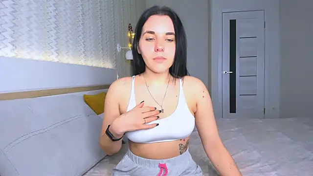 Snapshot of Kate_Ree chatting on 01/24/25, 06:03 Kate Ree online show from 01/24/25, 06:03