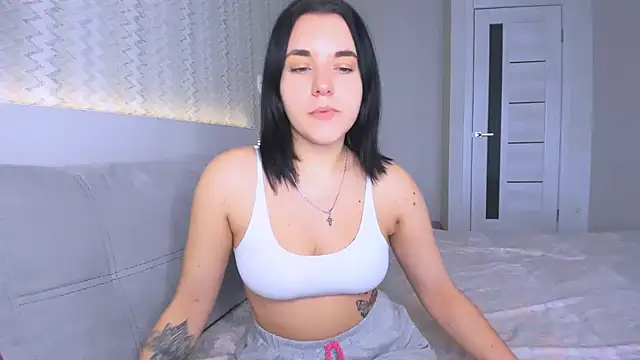 Snapshot of Kate_Ree chatting on 01/30/25, 01:21 Kate Ree online show from 01/30/25, 01:21