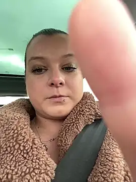 NaughtyWifeUK online show from 12/18/24, 12:07