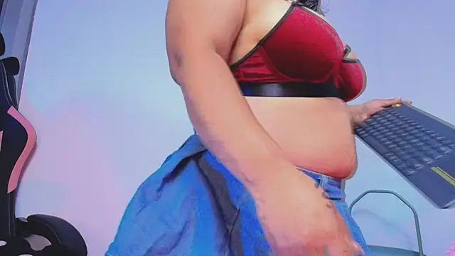 Brenda  gomez online show from 02/27/25, 12:23