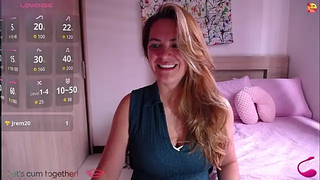 Snapshot of ParisW chatting on 09/08/25, 04:28 ParisW online show from 09/08/25, 04:28