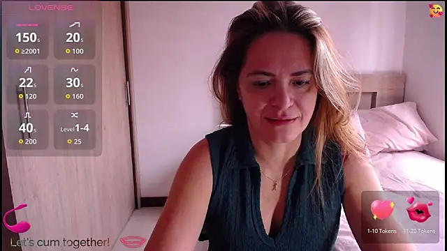 Snapshot of ParisW chatting on 03/24/26, 04:34 ParisW online show from 03/24/26, 04:34