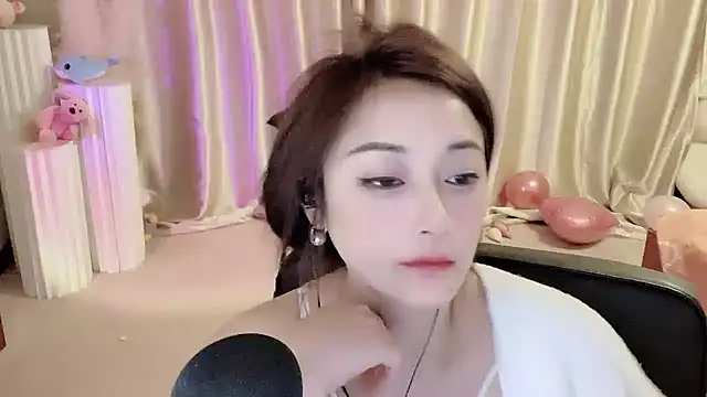 Daisy-77 online show from 01/17/25, 09:17