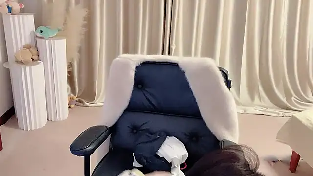 Daisy-77 online show from 03/21/25, 06:18