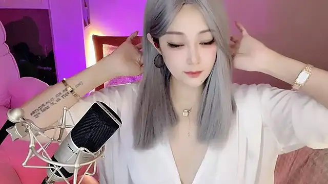 Daisy-77 online show from 10/10/25, 01:21