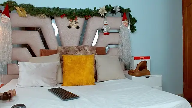 cintia hills online show from 12/18/24, 04:31