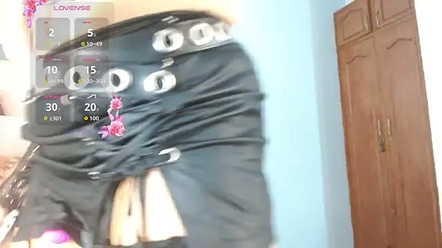 cintia hills online show from 09/12/25, 03:50