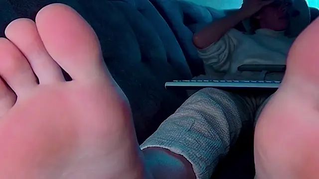 AgnesMillerS online show from 12/09/24, 10:32