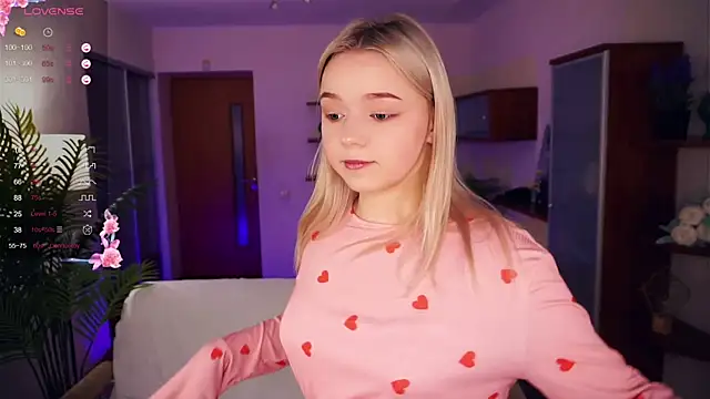 ZaraCreedon online show from 01/12/25, 07:10