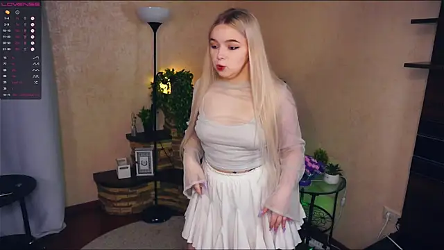 ZaraCreedon online show from 02/08/25, 07:16