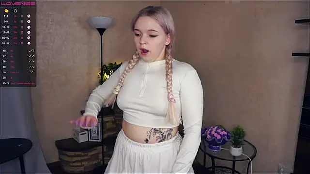 ZaraCreedon online show from 02/20/25, 07:30