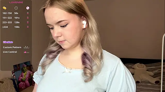 ZaraCreedon online show from 02/16/26, 07:04