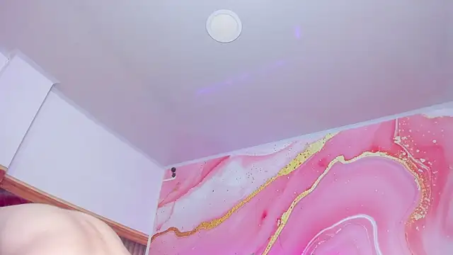 Daisy  rose online show from 11/26/25, 02:56