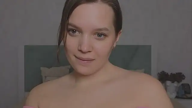 Snapshot of Alina-Mur chatting on 02/03/26, 06:40 Alina-Mur online show from 02/03/26, 06:40