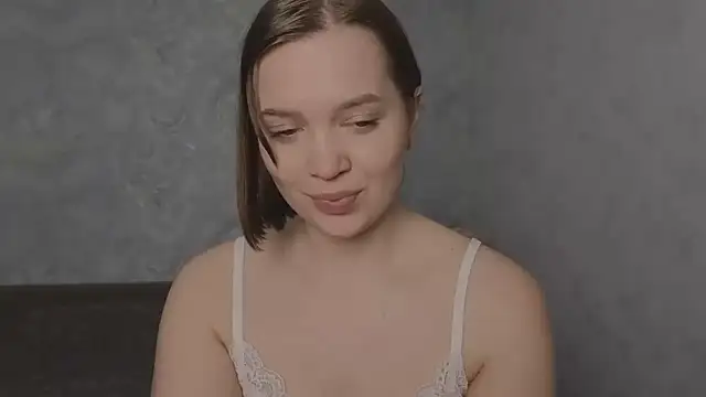 Snapshot of Alina-Mur chatting on 04/04/26, 06:55 Alina-Mur online show from 04/04/26, 06:55