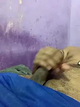 Snapshot of Sexy_king4 chatting on 09/18/25, 12:18 Sexy king4 online show from 09/18/25, 12:18