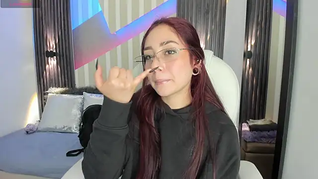 emily layton online show from 11/29/25, 04:10