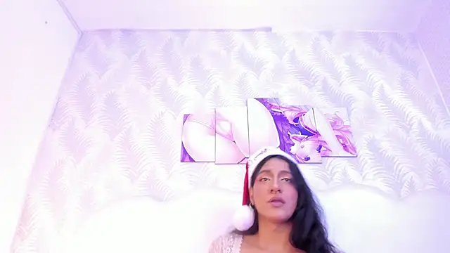 Alison Chan  online show from 12/25/24, 03:18