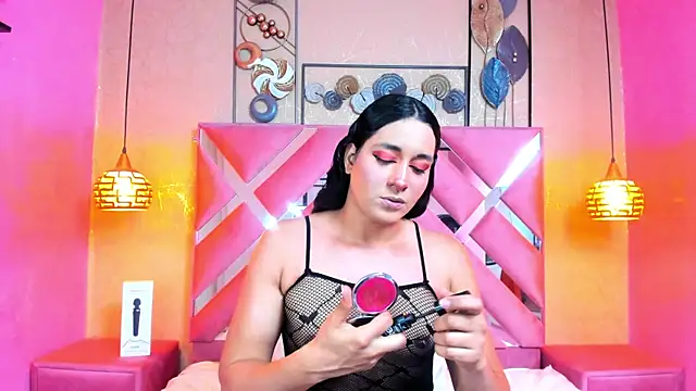 Alison Chan  online show from 09/17/25, 01:57