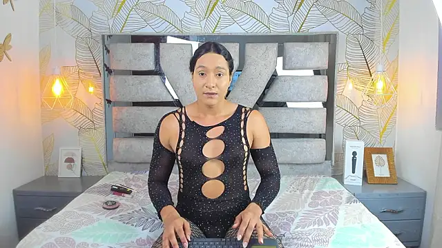 Alison Chan  online show from 03/03/26, 04:35