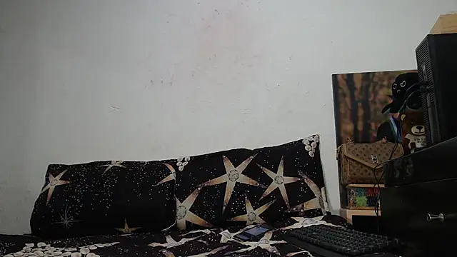 emmily lee online show from 01/09/25, 02:22